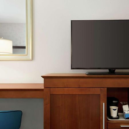 Hampton Inn & Suites Rosemont Chicago O'Hare Buitenkant foto